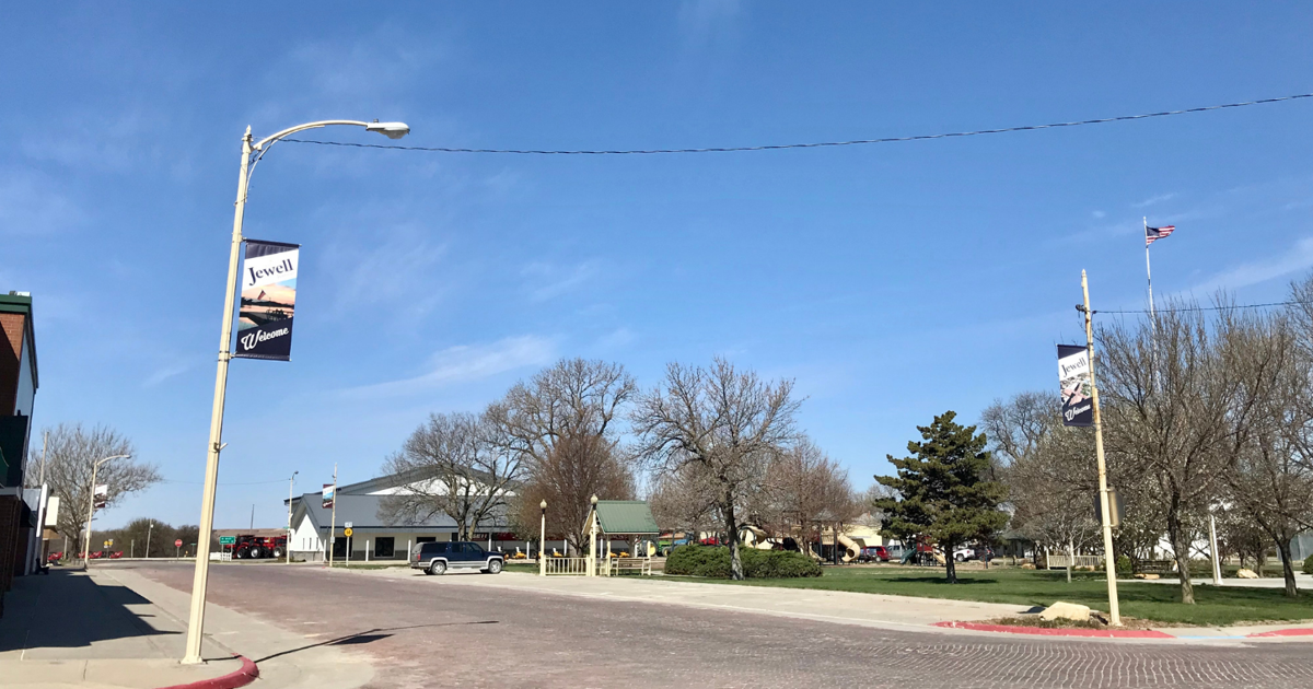 City Of Jewell Welcome Signs